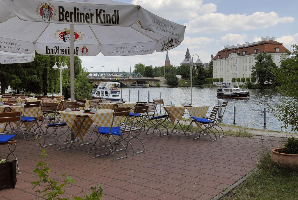 Hotel Am Schloss Koepenick By Golden Tulip Berlin Restaurant photo